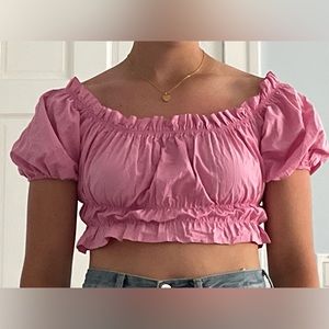 Zara pink puff sleeved crop top